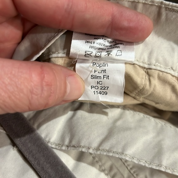 ๐๐๐ MOUNTAIN KHAKIES EUC SIZE 34x32 SLIM FIT POPLIN ๐๐๐ - Picture 9 of 9